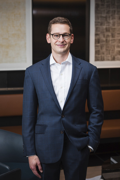 headshot of Eric Selbst